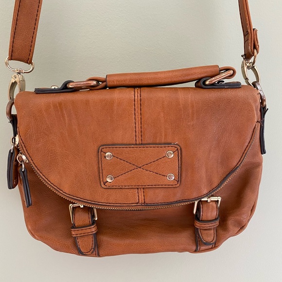 Brown Spring Purse - Picture 1 of 4